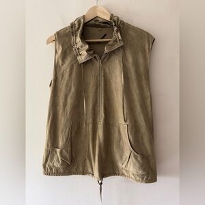 Tahari Beige 100% Suede Sleeveless Zip Up Jacket